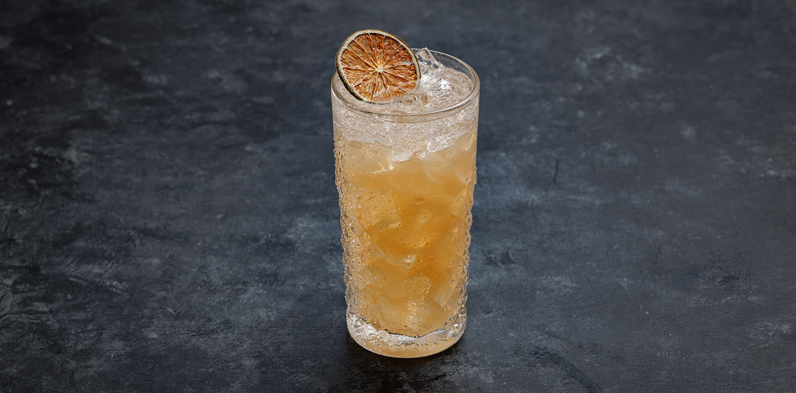 Patrón Silver Tequila, grapefruit juice, our agave sweet + sour, soda water and house salt rim